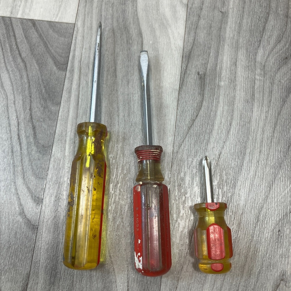 Lot of 3 Screwdrivers mac tools pnr4 Flat Head Craftsman Stanley‎